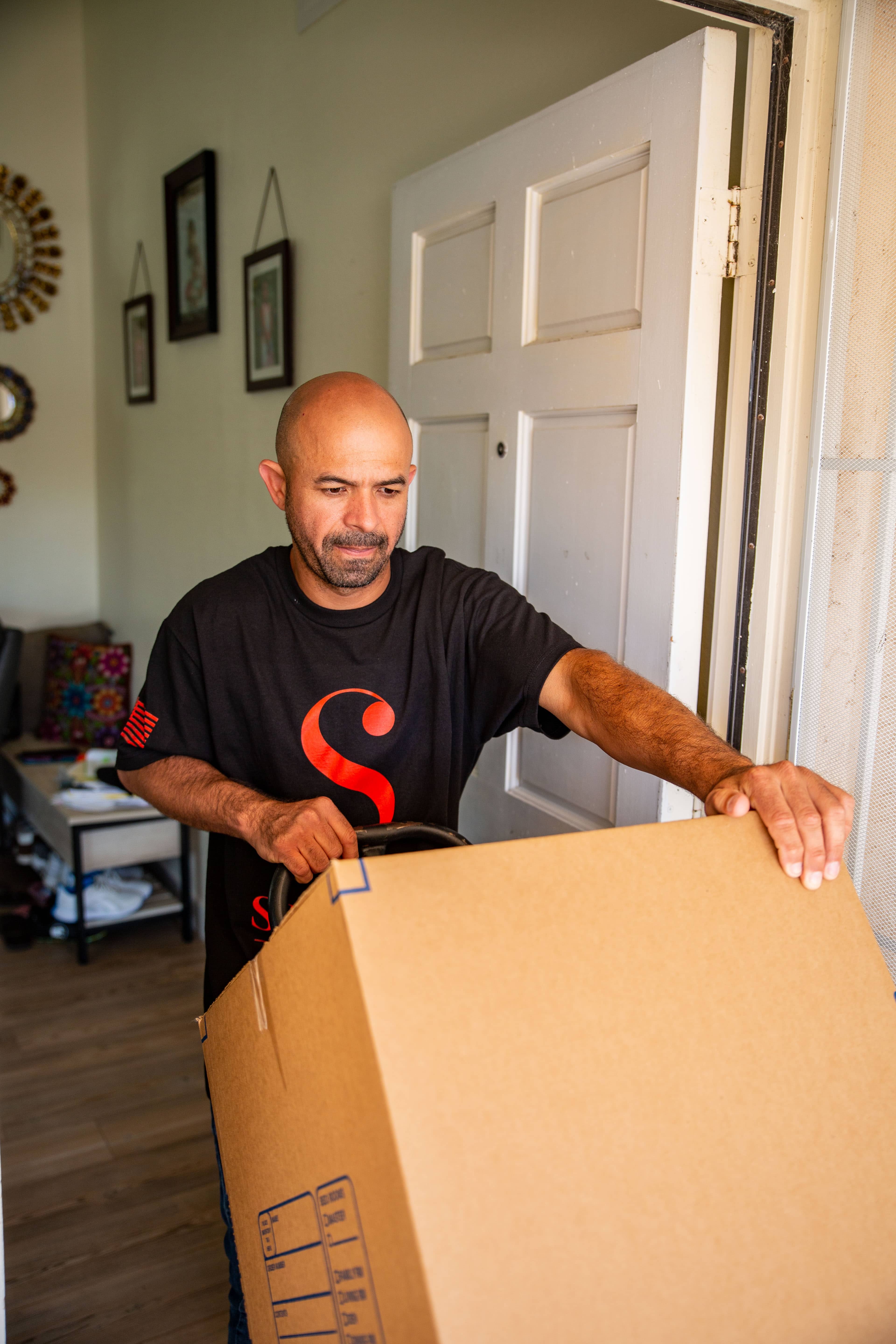 Trained labor movers in Brea for easy move Flexible labor moving solutions in Brea